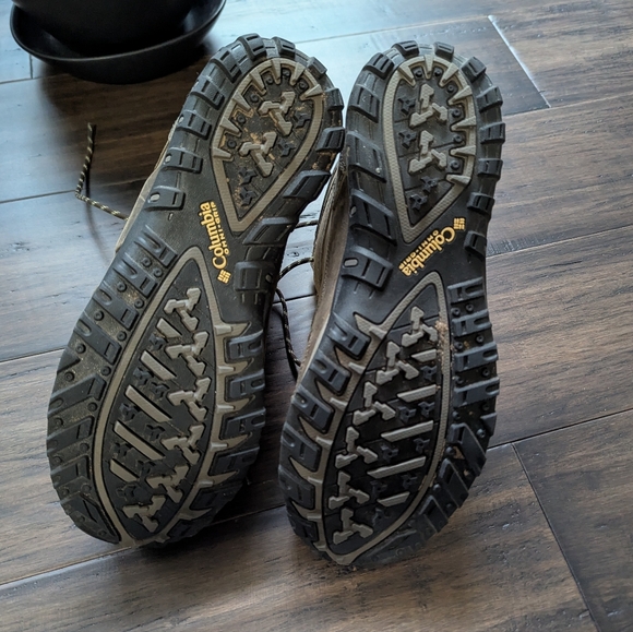 Columbia Women's Culvert Mid Omni-Tech Waterproof Hiking Boots Sz 10 - Picture 3 of 7